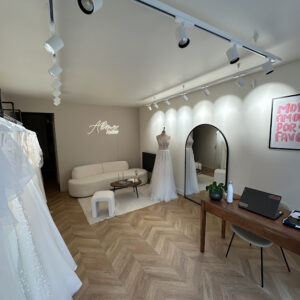 boutique de mariage rénové électriquement à La Rochelle